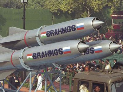 Quốc gia đầu tiên mua "sát thủ diệt hạm" BrahMos sắp lộ diện