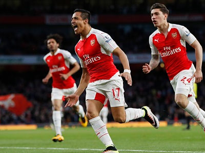 Sanchez lập cú đúp đưa Arsenal lên vị trí thứ ba