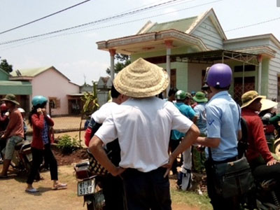 Gia Lai: Giết vợ dã man rồi uống thuốc sâu tự tử