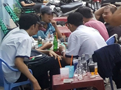 Lạc vào thế giới cần sa “áo trắng”