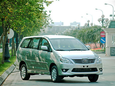 Toyota VN triệu hồi 764 xe Innova để thay hai cửa sau