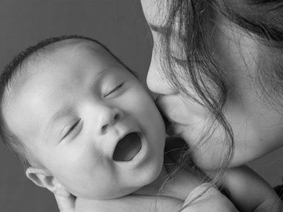 Thứ quý giá nhất học được khi làm mẹ là chữ "nhẫn"