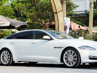 Sedan hạng sang Jaguar XJL 2016 giá hơn 6 tỷ tại Việt Nam