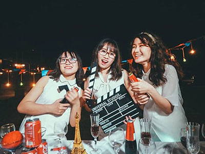 Ảnh kỷ yếu chụp trong 16 tiếng của teen Phan Bội Châu