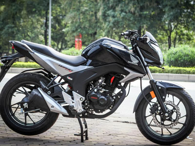 Honda CB Hornet 160R giá hơn 80 triệu đầu tiên về Việt Nam