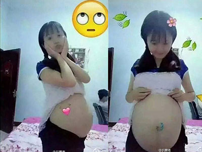 Nữ sinh cấp 3 tự tin khoe bụng bầu vượt mặt gây bão mạng