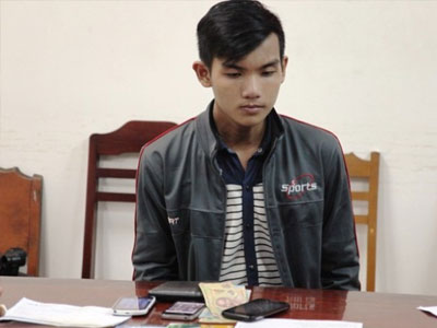 Nam sinh quay lén 40 clip nóng của 17 nữ sinh từng được tuyên dương