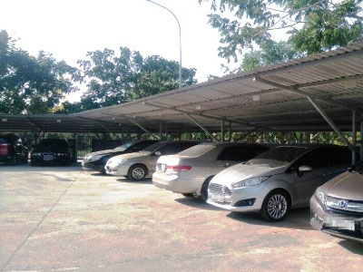 Cảnh sát tìm người đàn bà bị camera ghi hình lái ôtô "mất trộm"