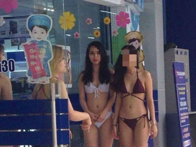 Mặc bikini bán hàng tại Hà Nội: Họ sẽ là người thành đạt