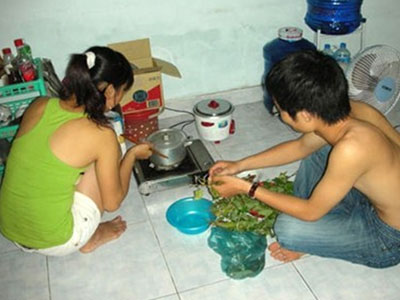 Chết cười với những chuyện có thật: Mang "tình yêu" về phòng trọ