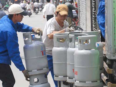 Giá gas tăng lần thứ 3 liên tiếp