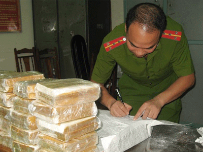 Ba anh em chở thuê 10 kg heroin lấy 800 triệu đồng