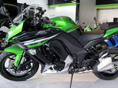 Kawasaki Z1000SX giá 409 triệu đồng cho dân chơi Việt Nam