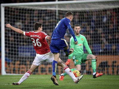 13 tháng Leicester từ đội bét bảng đến nhà vô địch cổ tích