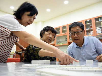Giám đốc bỏ việc lương cao ngất để hiếu thuận với mẹ