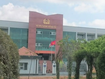 Bất ngờ vụ quán Xin Chào: Em trai chủ quán là công an Bình Chánh!