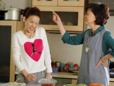 Xin cho tôi lời khuyên để thoát khỏi nhà chồng "tai quái"