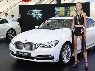 BMW trình diễn dàn xế sang tại Việt Nam