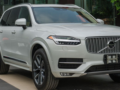 Chi tiết SUV "hot" Volvo XC90 T6 Inscription 2016 đầu tiên tại Hà Nội