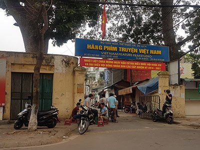 Nóng vụ "bán" Hãng phim truyện Việt Nam