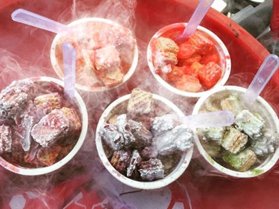 "Snack khói" - Món ăn vặt chứa nitơ lỏng cần dè chừng
