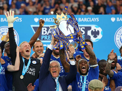 Vardy lập cú đúp ngày Leicester nâng Cup vô địch