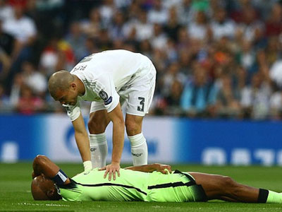 Chấn thương nặng, Kompany không dự Euro 2016 cùng tuyển Bỉ