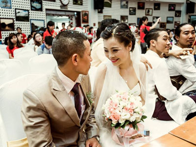 Đám cưới cổ tích trong bệnh viện của người phụ nữ mắc bệnh tan máu bẩm sinh