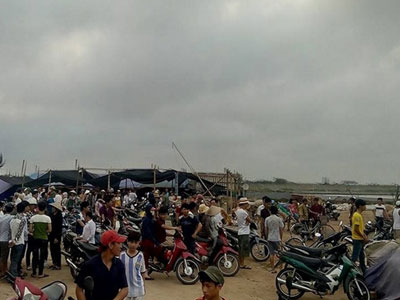 Tìm thấy 1 trong 3 học sinh Nam Định mất tích khi tắm biển