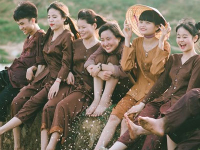 Ảnh kỷ yếu "Cho tôi xin một vé đi tuổi thơ" của teen xứ Nghệ