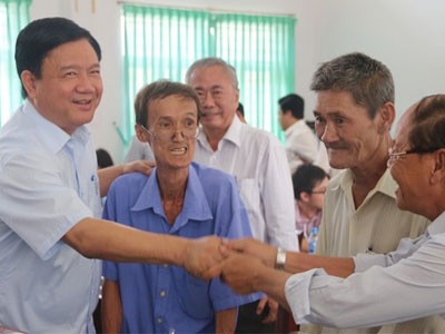 Bí thư Thăng: "Lãnh đạo đến bãi rác ngồi một đêm xem"
