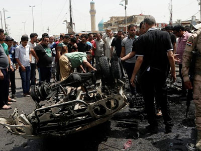 IS đánh bom xe giữa chợ ở Iraq, 64 người chết
