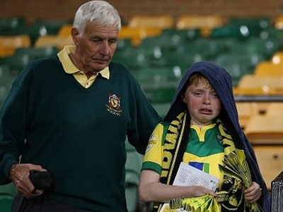 Norwich và Newcastle tuyệt vọng trong ngày xuống hạng