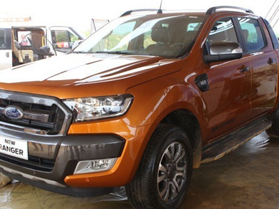 Cứ 2 chiếc bán tải bán ra ở Việt Nam, có một xe Ford Ranger