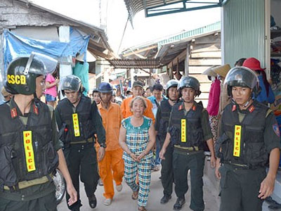 100 cảnh sát vây bắt "bà trùm" ma túy ở Bình Thuận