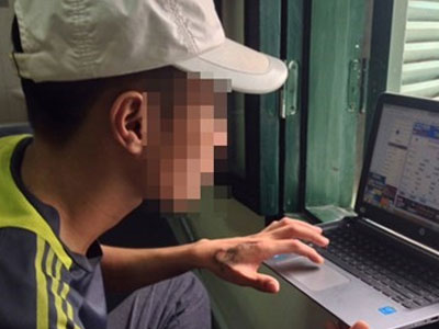 Bi hài những "thánh lô, thần đề" online
