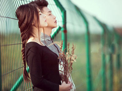 Con gái ơi, chồng người ta sao con lại yêu?