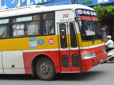 Nghi án cô gái bị bắt cóc ngay trên xe bus: Bí ẩn người đàn bà có mùi lạ