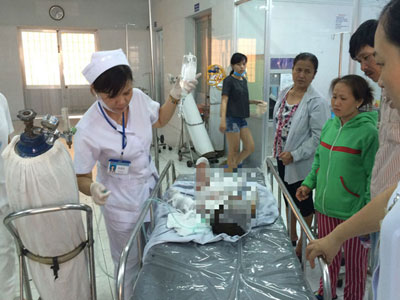 Nghi án mẹ tưới xăng tự thiêu cùng 2 con
