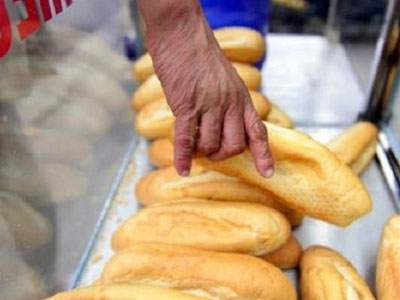 Hoãn xét xử vụ 2 thiếu niên cướp bánh mì vì đói