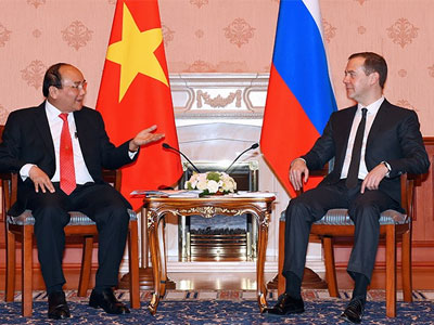 Thủ tướng Việt - Nga ủng hộ tăng hợp tác về dầu khí