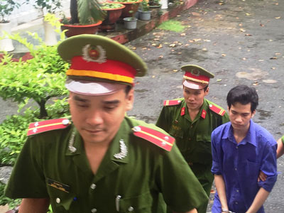 Lên cơn tâm thần, thiêu sống đồng nghiệp