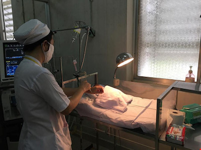 Sản phụ không tiền xin về nhà chết, được bệnh viện mổ cứu sống