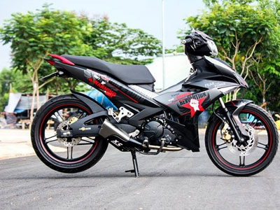 Exciter 150 màu xám nam tính của biker Phú Yên