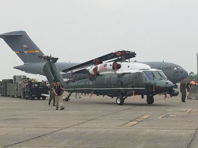 Trực thăng Marine One của Tổng Thống Obama đến Nội Bài