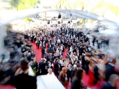 Diễn viên Hollywood đến Cannes làm gái mại dâm với giá khủng