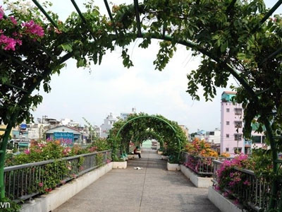TP HCM đề xuất xây 7 cầu đi bộ có thang máy, điều hòa