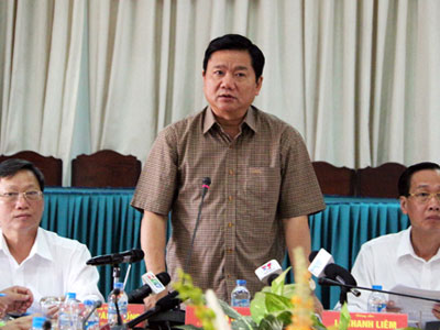 Ông Đinh La Thăng "truy" 2 giám đốc sở của TP HCM
