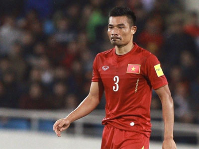 Treo giò tuyển thủ trả đũa thô bạo ngoại binh V.League