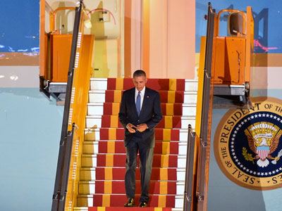 Báo chí quốc tế đồng loạt đưa tin Obama tới Việt Nam